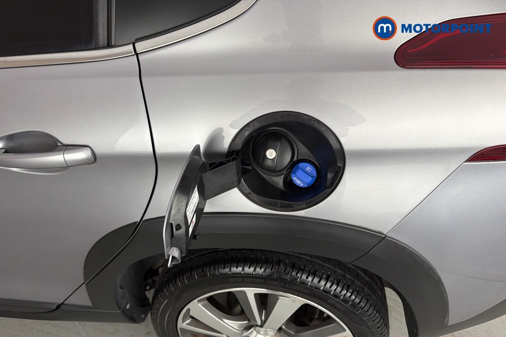 Peugeot 2008 Allure Premium Manual Diesel SUV - Stock Number (1637825) - 41st supplementary image