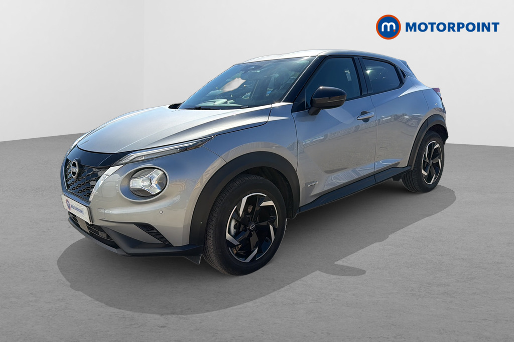 Nissan Juke N-Connecta Automatic Petrol-Electric Hybrid SUV - Stock Number (1638052) - Passenger side front corner