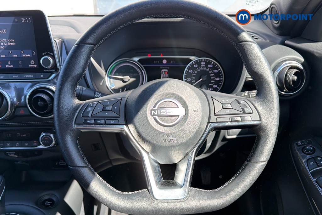 Nissan Juke N-Connecta Automatic Petrol-Electric Hybrid SUV - Stock Number (1638052) - 2nd supplementary image