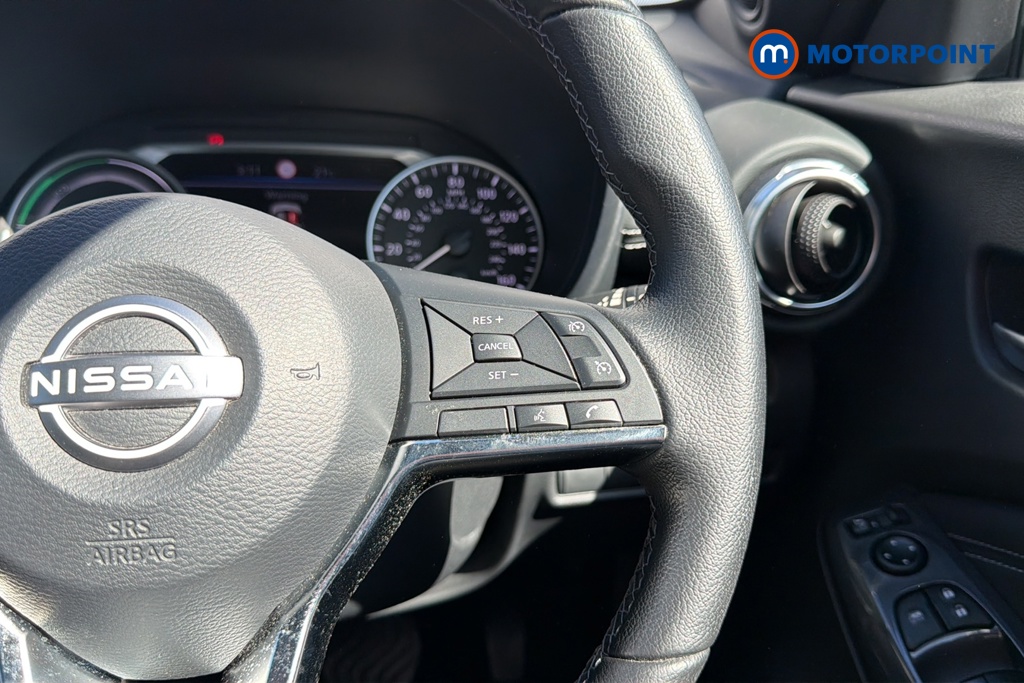 Nissan Juke N-Connecta Automatic Petrol-Electric Hybrid SUV - Stock Number (1638052) - 3rd supplementary image
