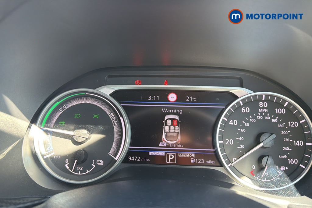 Nissan Juke N-Connecta Automatic Petrol-Electric Hybrid SUV - Stock Number (1638052) - 7th supplementary image