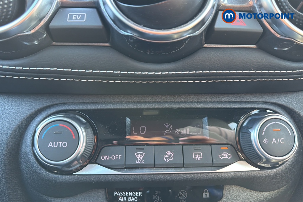 Nissan Juke N-Connecta Automatic Petrol-Electric Hybrid SUV - Stock Number (1638052) - 12th supplementary image