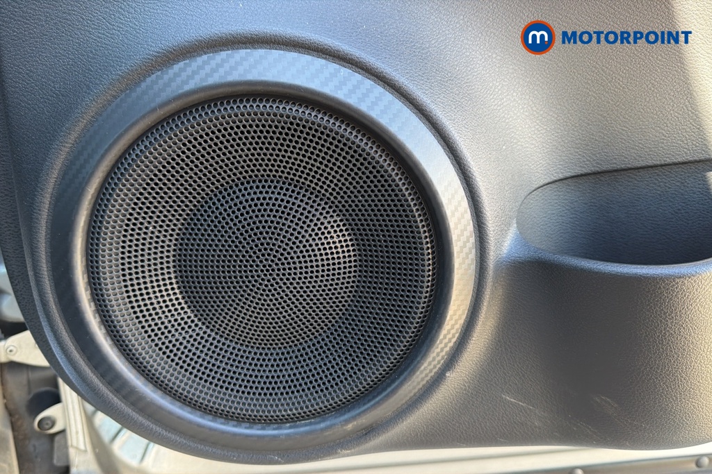 Nissan Juke N-Connecta Automatic Petrol-Electric Hybrid SUV - Stock Number (1638052) - 21st supplementary image