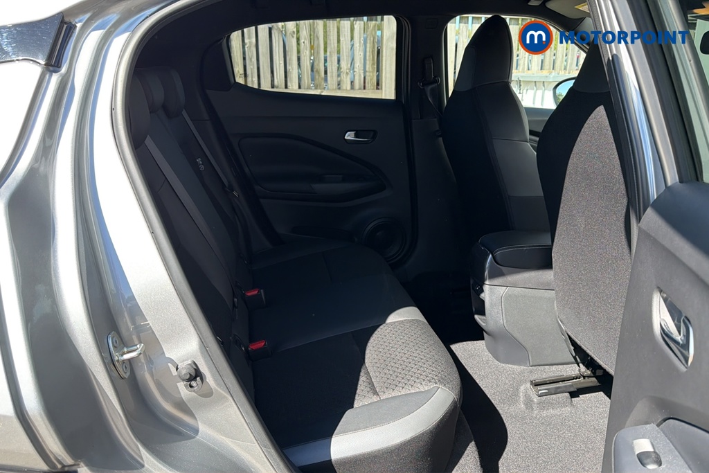 Nissan Juke N-Connecta Automatic Petrol-Electric Hybrid SUV - Stock Number (1638052) - 25th supplementary image