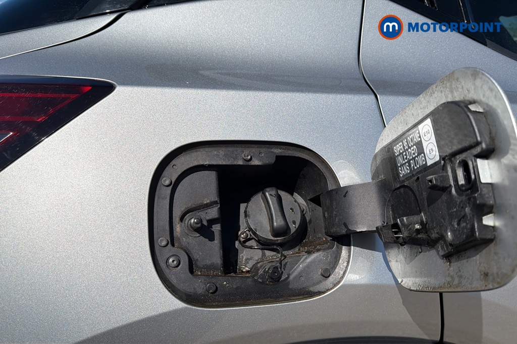 Nissan Juke N-Connecta Automatic Petrol-Electric Hybrid SUV - Stock Number (1638052) - 41st supplementary image