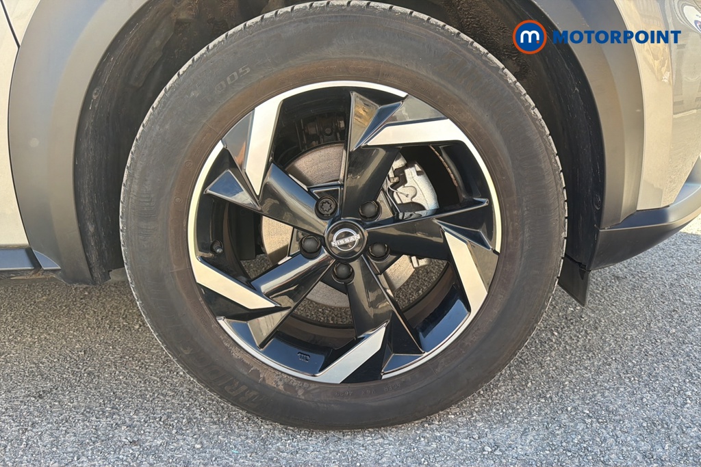 Nissan Juke N-Connecta Automatic Petrol-Electric Hybrid SUV - Stock Number (1638052) - 47th supplementary image