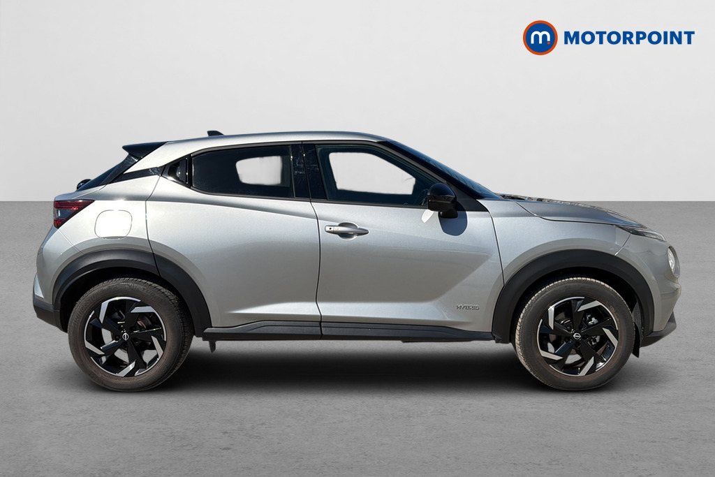 Nissan Juke N-Connecta Automatic Petrol-Electric Hybrid SUV - Stock Number (1638052) - Passenger side