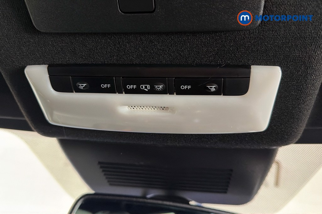 Nissan Juke N-Connecta Manual Petrol SUV - Stock Number (1638172) - 11th supplementary image