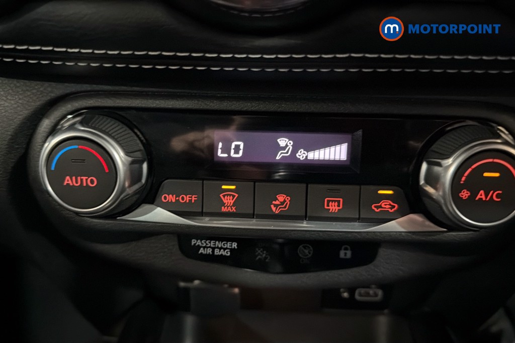 Nissan Juke N-Connecta Manual Petrol SUV - Stock Number (1638172) - 12th supplementary image