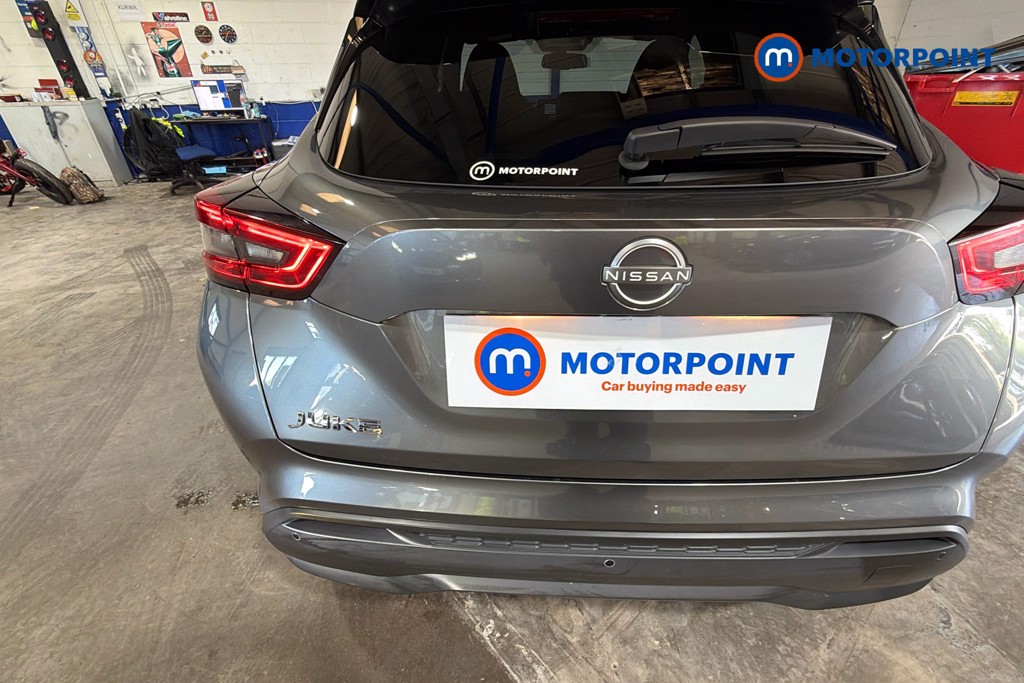 Nissan Juke N-Connecta Manual Petrol SUV - Stock Number (1638172) - 37th supplementary image