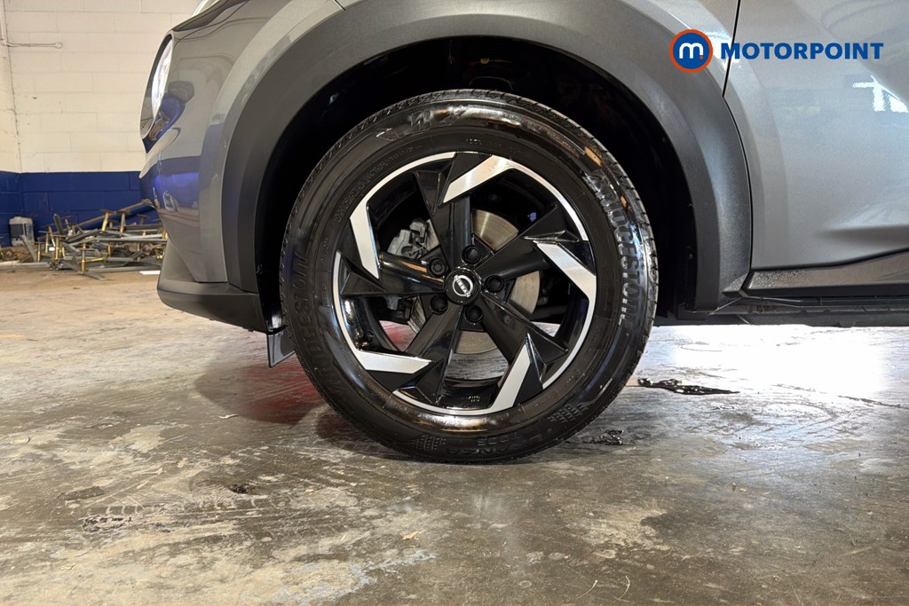 Nissan Juke N-Connecta Manual Petrol SUV - Stock Number (1638172) - 47th supplementary image