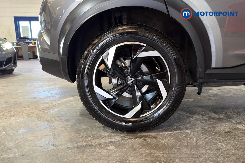 Nissan Juke N-Connecta Manual Petrol SUV - Stock Number (1638172) - 49th supplementary image