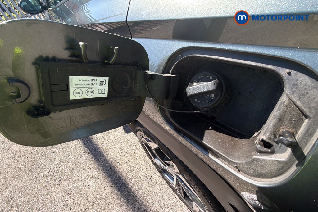Hyundai Tucson Ultimate Automatic Petrol-Electric Hybrid SUV - Stock Number (1638357) - 41st supplementary image