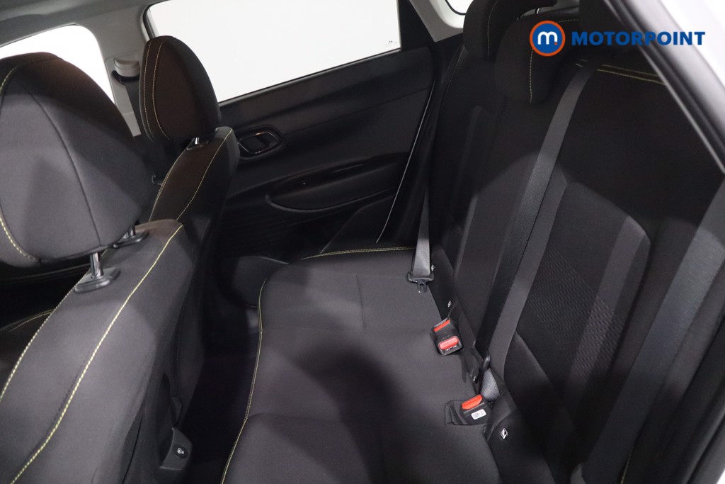 Hyundai I20 Ultimate Manual Petrol Hatchback - Stock Number (1638555) - 5th supplementary image