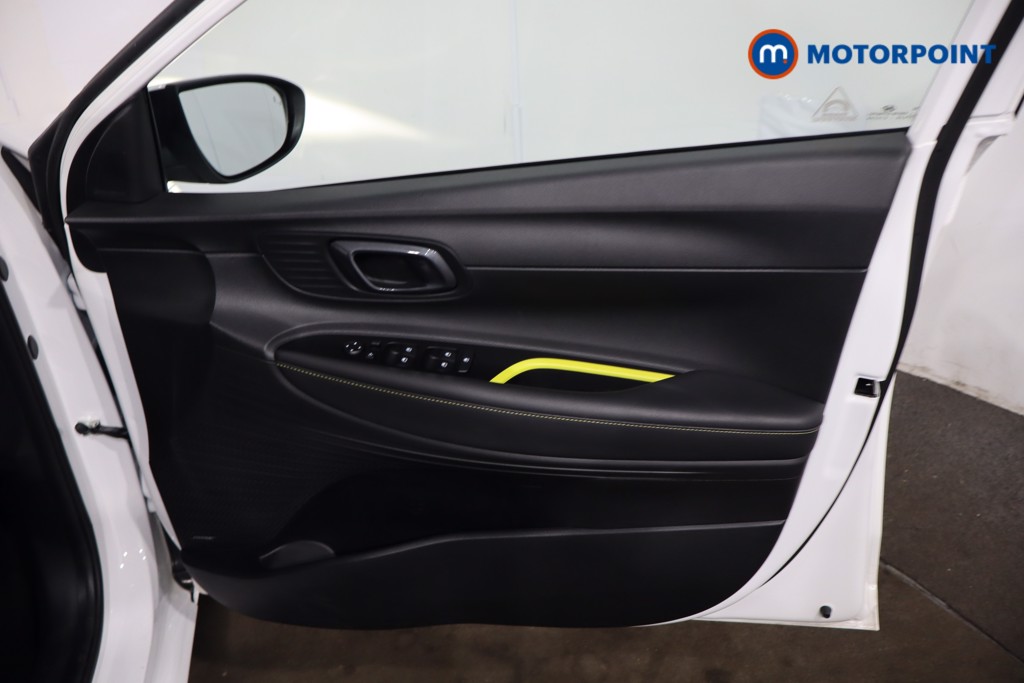 Hyundai I20 Ultimate Manual Petrol Hatchback - Stock Number (1638555) - 22nd supplementary image