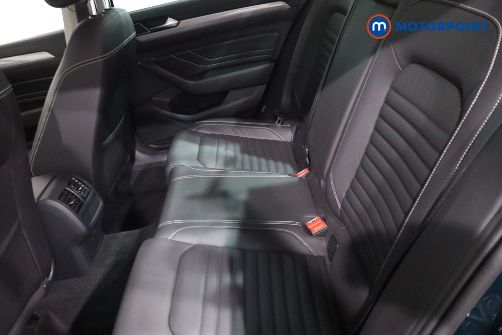 Volkswagen Passat SEL Automatic Diesel Saloon - Stock Number (1638732) - 5th supplementary image