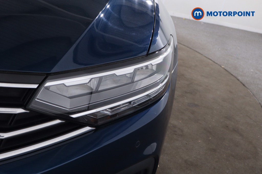 Volkswagen Passat SEL Automatic Diesel Saloon - Stock Number (1638732) - 32nd supplementary image