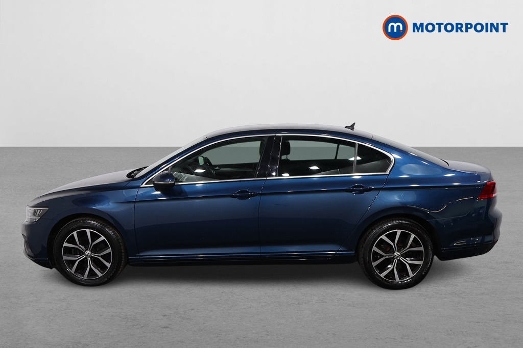 Volkswagen Passat SEL Automatic Diesel Saloon - Stock Number (1638732) - Passenger side