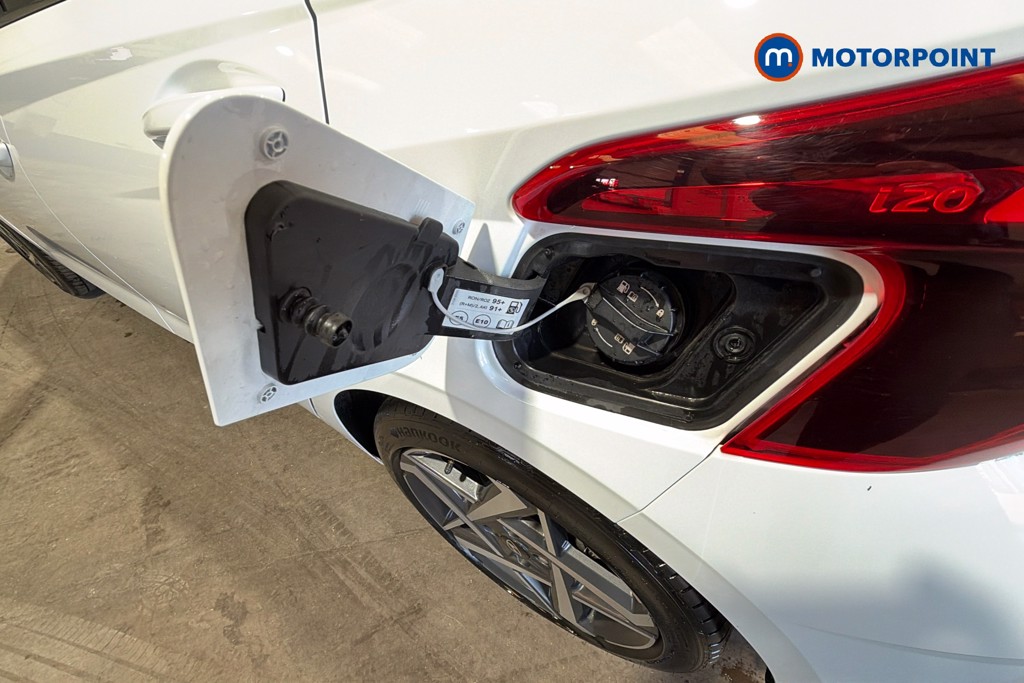 Hyundai I20 Ultimate Manual Petrol Hatchback - Stock Number (1638748) - 41st supplementary image