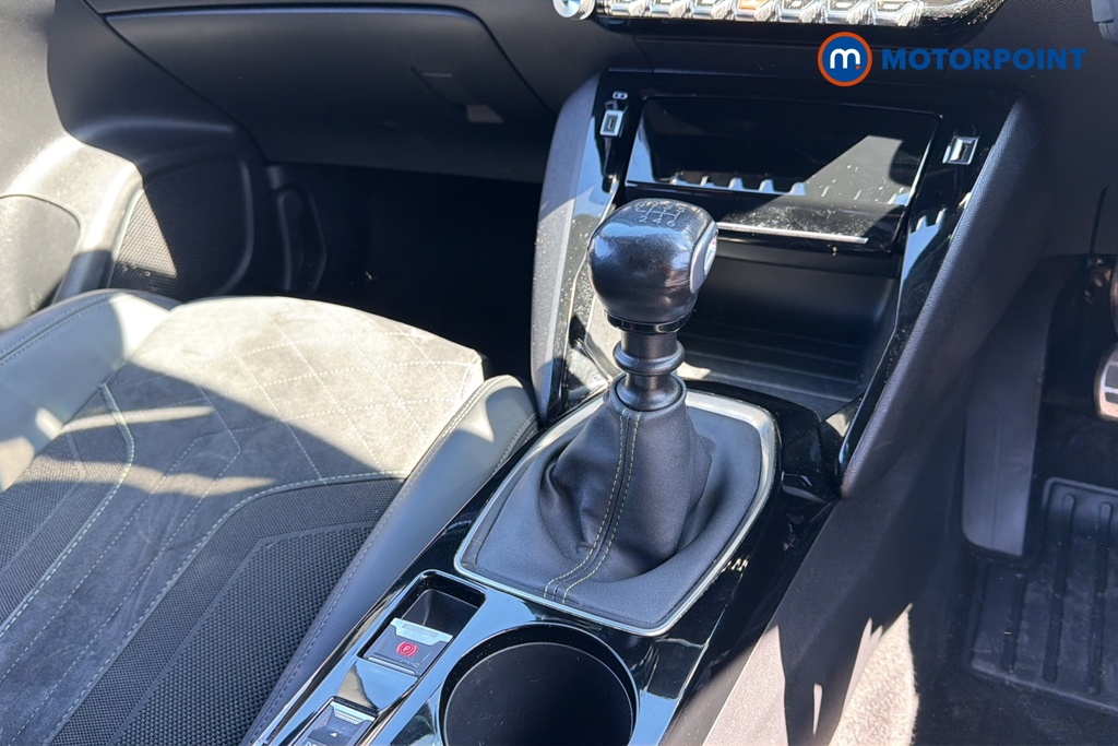 Peugeot 2008 Gt Premium Manual Petrol SUV - Stock Number (1639135) - 15th supplementary image