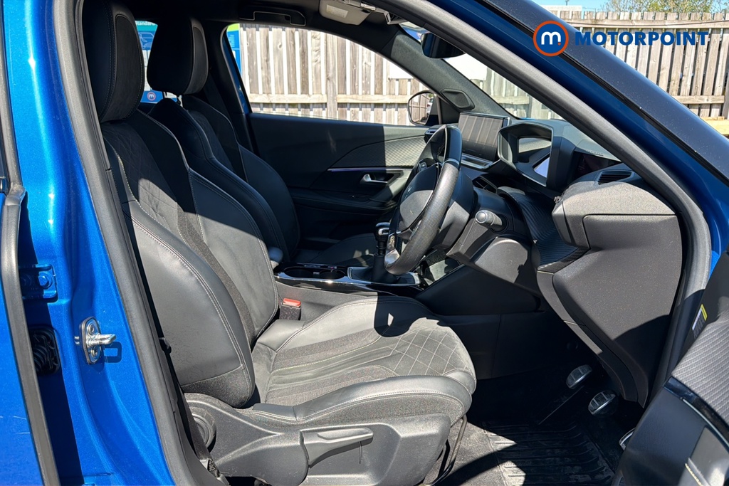 Peugeot 2008 Gt Premium Manual Petrol SUV - Stock Number (1639135) - 22nd supplementary image