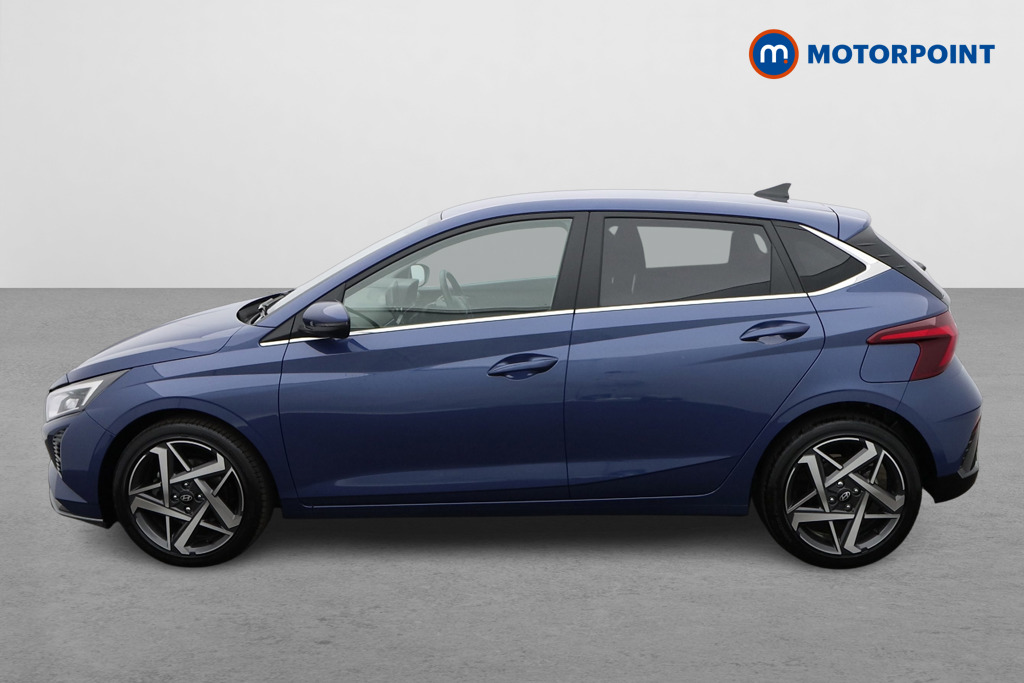 Hyundai I20 Premium Automatic Petrol Hatchback - Stock Number (1639926) - Passenger side