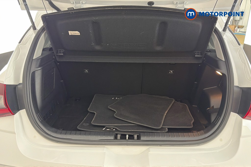 Hyundai I20 Ultimate Manual Petrol Hatchback - Stock Number (1639934) - 33rd supplementary image