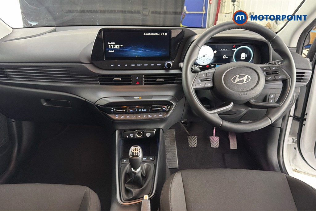 Hyundai I20 Ultimate Manual Petrol Hatchback - Stock Number (1639934) - 1st supplementary image