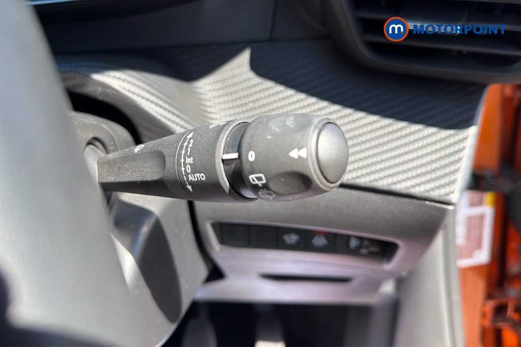 Peugeot 2008 Allure Premium Manual Petrol SUV - Stock Number (1640013) - 7th supplementary image