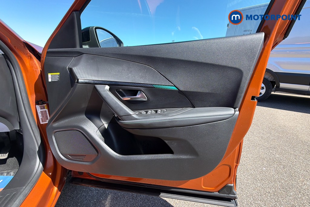 Peugeot 2008 Allure Premium Manual Petrol SUV - Stock Number (1640013) - 19th supplementary image