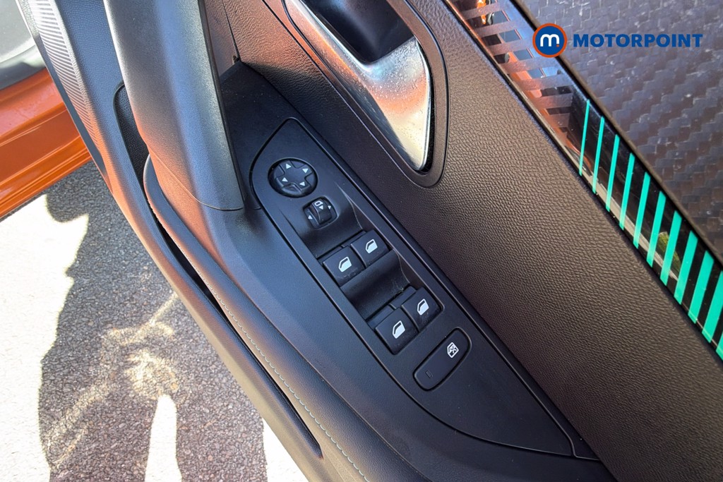 Peugeot 2008 Allure Premium Manual Petrol SUV - Stock Number (1640013) - 20th supplementary image
