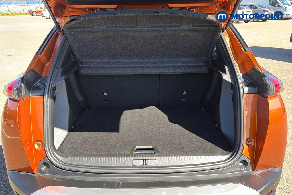 Peugeot 2008 Allure Premium Manual Petrol SUV - Stock Number (1640013) - 33rd supplementary image
