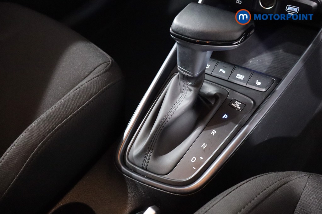 Hyundai I20 Premium Automatic Petrol Hatchback - Stock Number (1640080) - 16th supplementary image