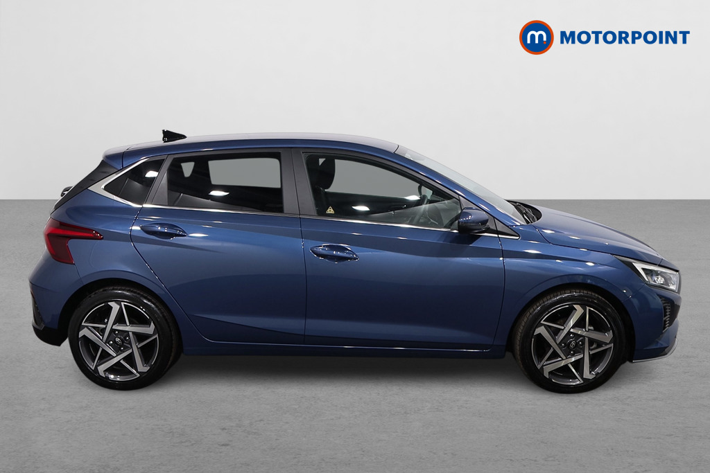 Hyundai I20 Premium Automatic Petrol Hatchback - Stock Number (1640080) - Drivers side