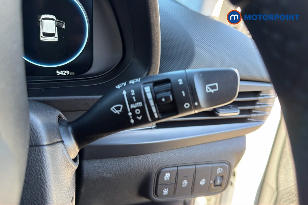 Hyundai I20 Premium Automatic Petrol Hatchback - Stock Number (1640097) - 7th supplementary image