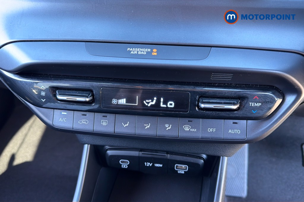 Hyundai I20 Premium Automatic Petrol Hatchback - Stock Number (1640097) - 12th supplementary image