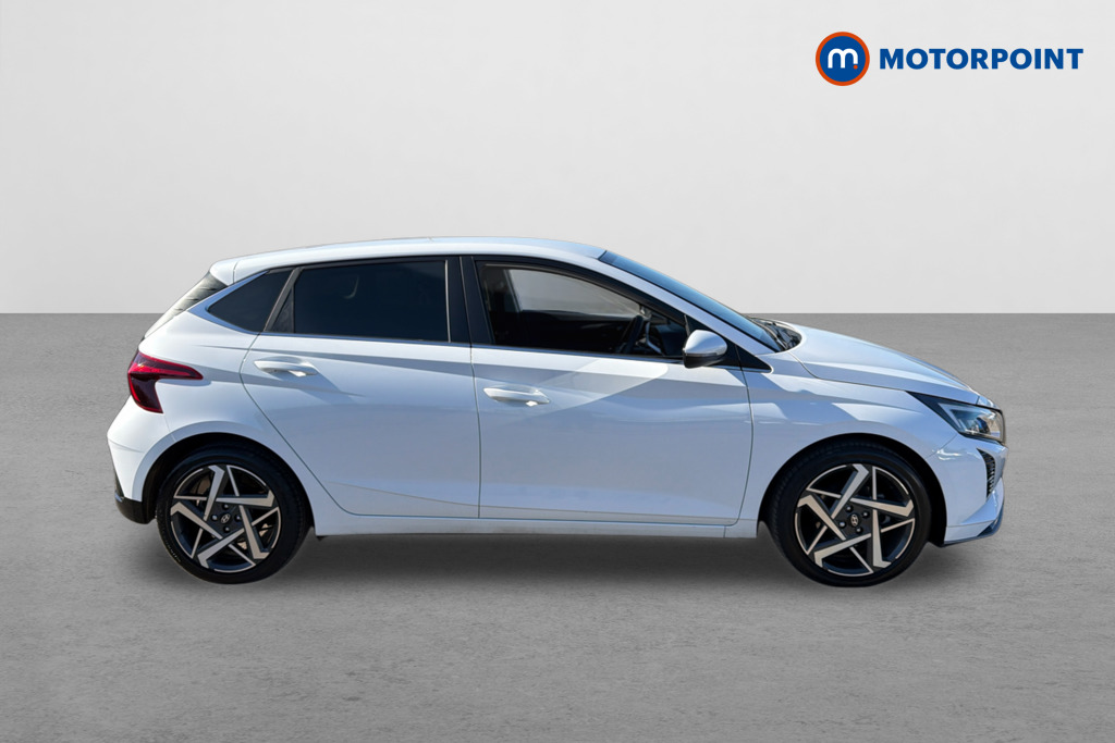 Hyundai I20 Premium Automatic Petrol Hatchback - Stock Number (1640097) - Drivers side