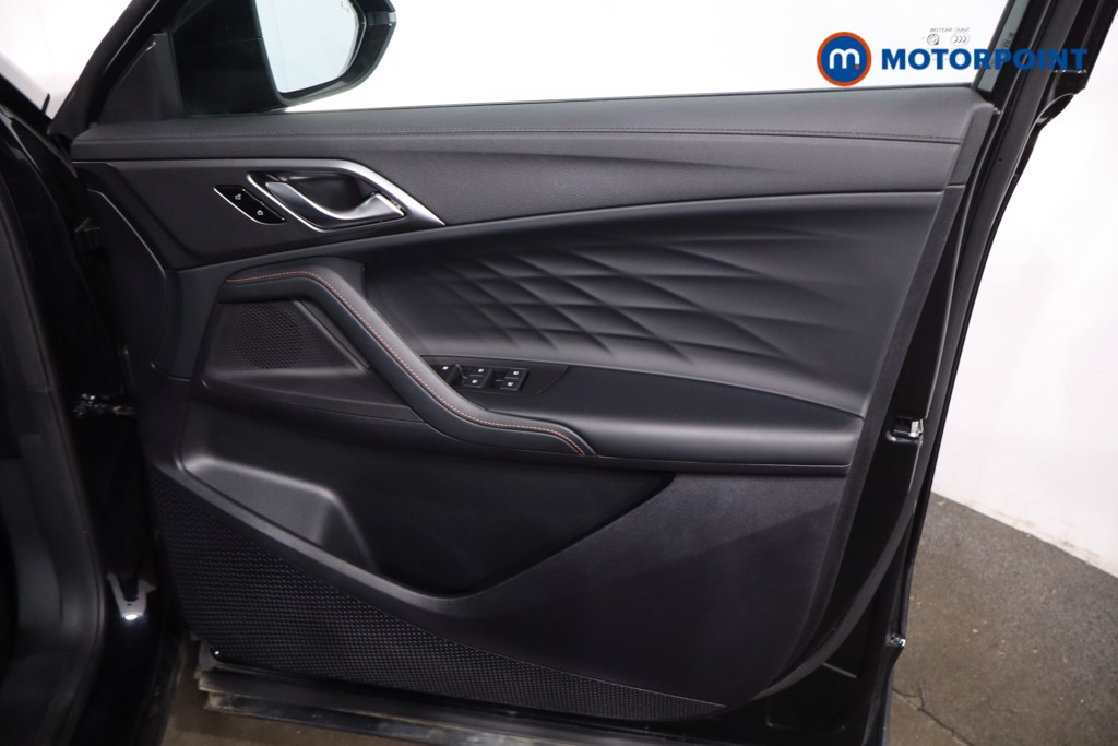 Mg Motor Uk HS Trophy Automatic Petrol-Electric Hybrid SUV - Stock Number (1640100) - 22nd supplementary image