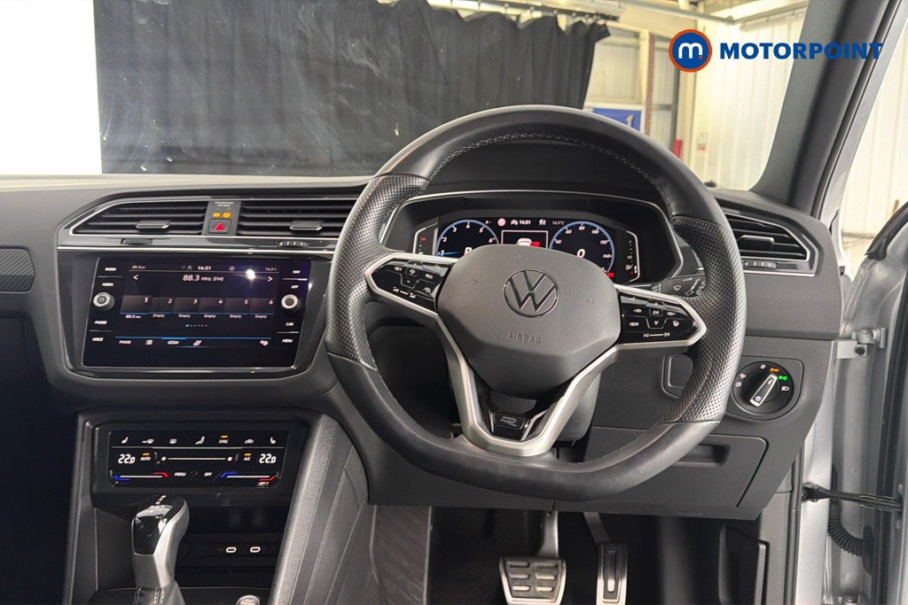 Volkswagen Tiguan R-Line Automatic Petrol SUV - Stock Number (1640193) - 2nd supplementary image