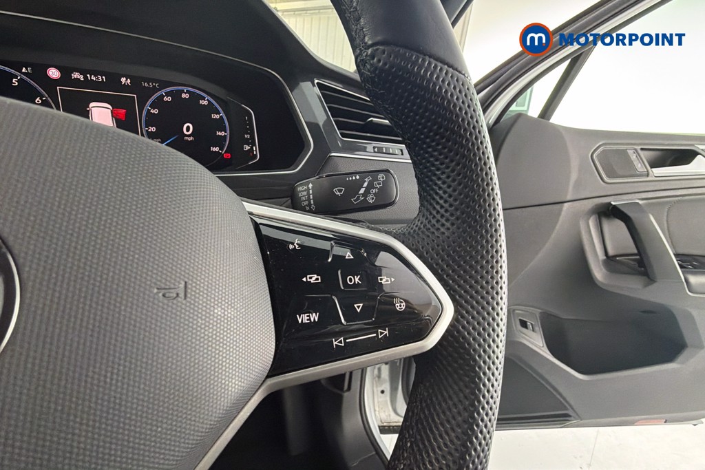 Volkswagen Tiguan R-Line Automatic Petrol SUV - Stock Number (1640193) - 4th supplementary image