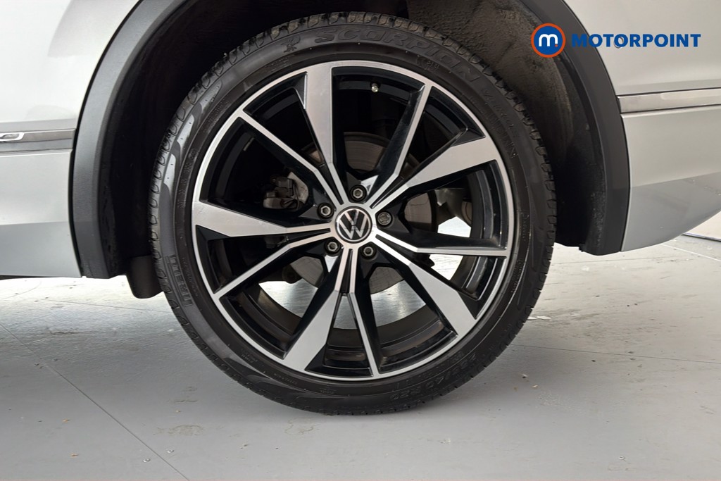Volkswagen Tiguan R-Line Automatic Petrol SUV - Stock Number (1640193) - 48th supplementary image