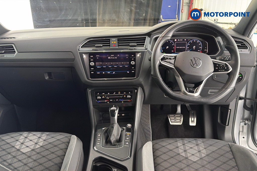 Volkswagen Tiguan R-Line Automatic Petrol SUV - Stock Number (1640193) - 1st supplementary image