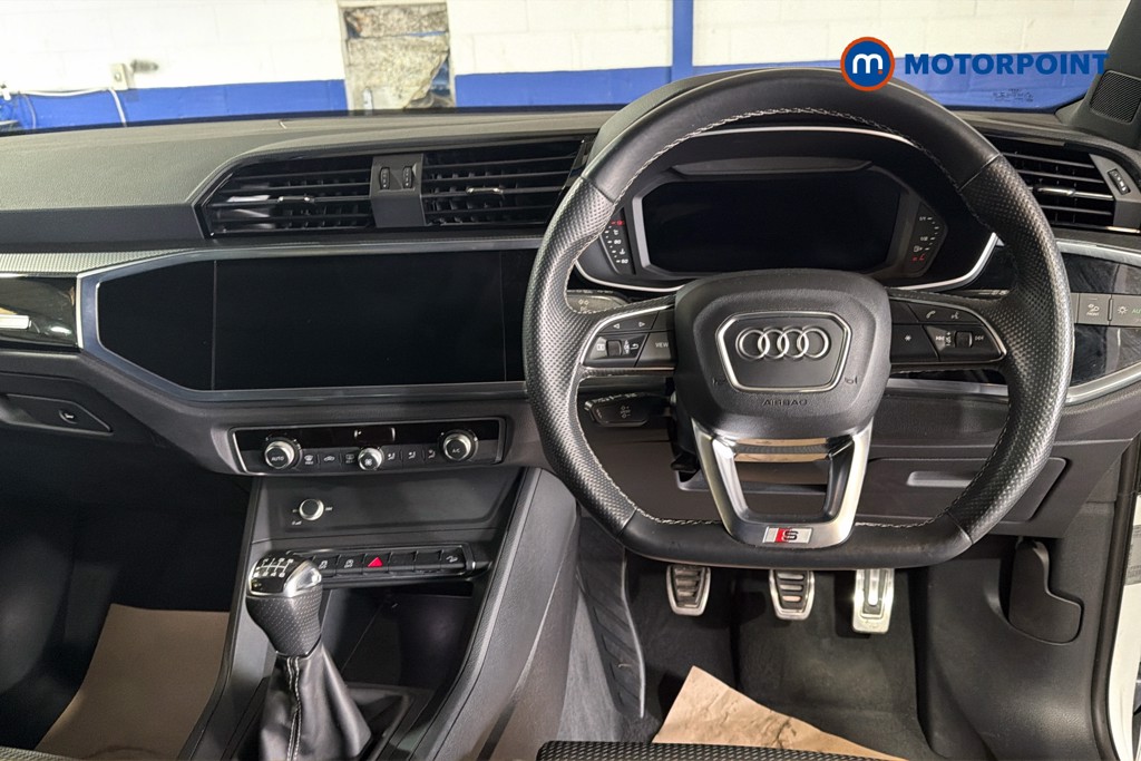 Audi Q3 Black Edition Manual Petrol SUV - Stock Number (1605354) - 2nd supplementary image
