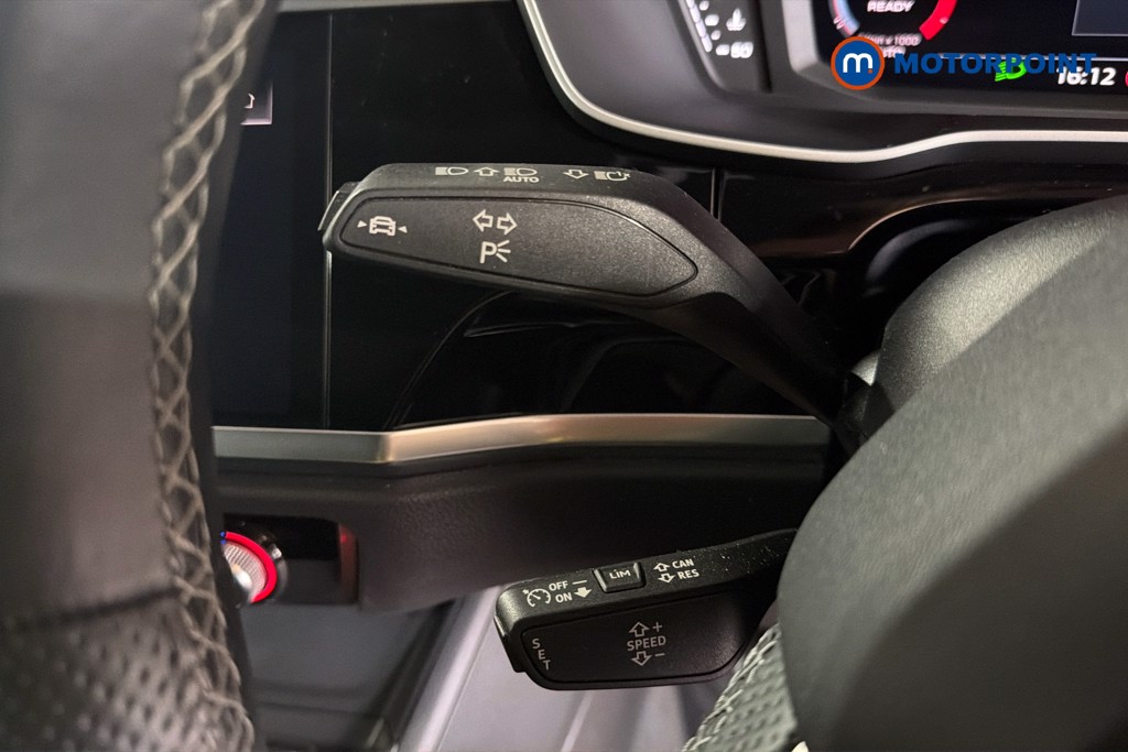 Audi Q3 Black Edition Manual Petrol SUV - Stock Number (1605354) - 6th supplementary image