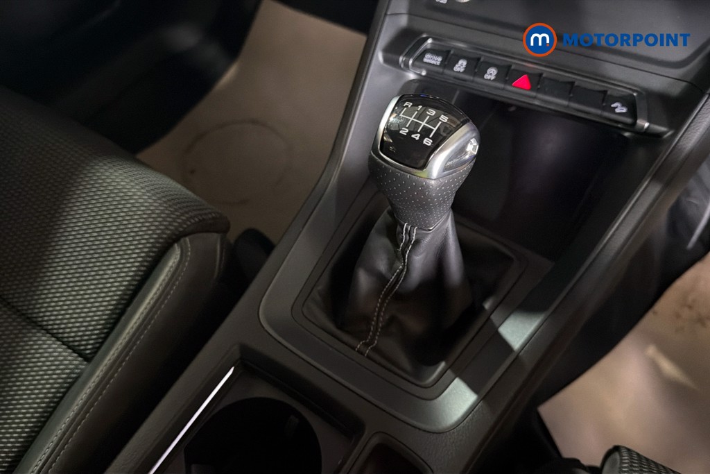 Audi Q3 Black Edition Manual Petrol SUV - Stock Number (1605354) - 15th supplementary image