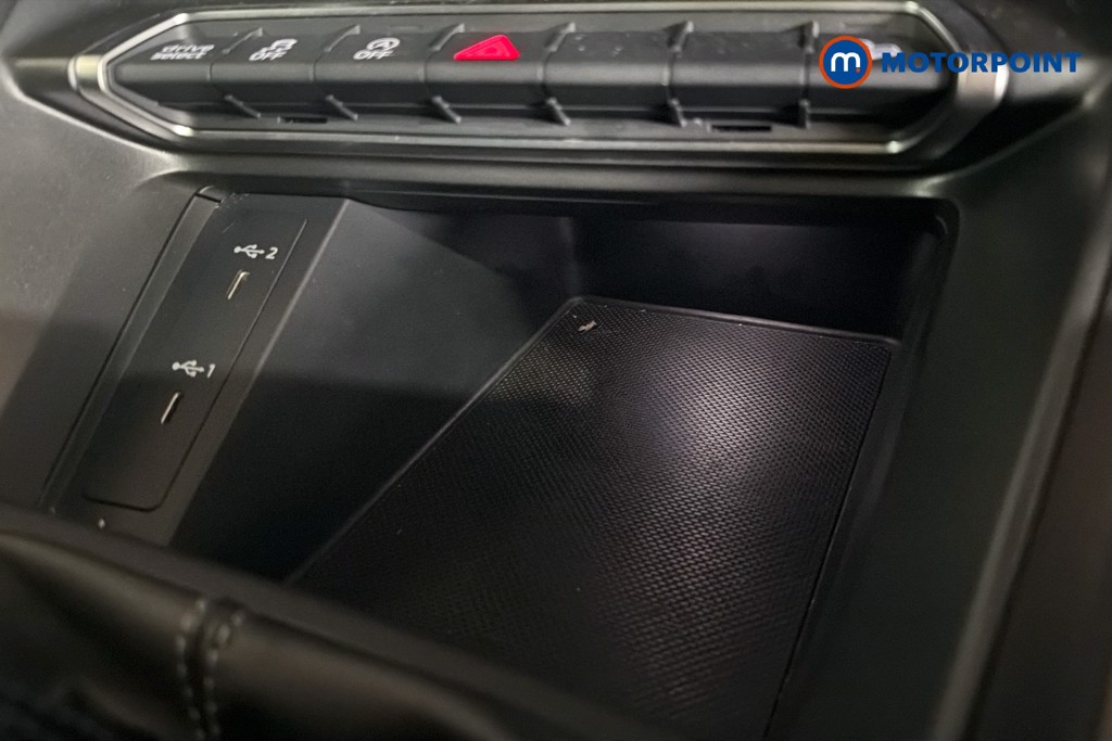 Audi Q3 Black Edition Manual Petrol SUV - Stock Number (1605354) - 17th supplementary image