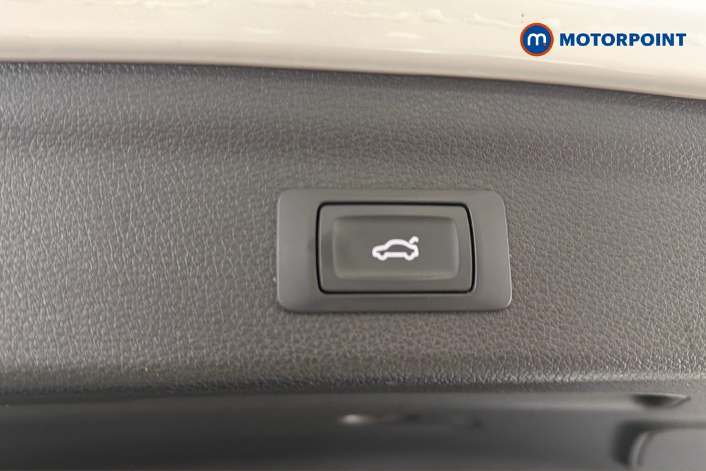 Audi Q3 Black Edition Manual Petrol SUV - Stock Number (1605354) - 35th supplementary image