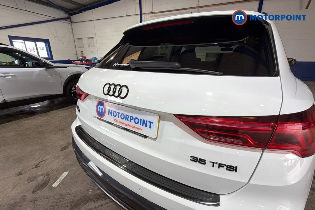 Audi Q3 Black Edition Manual Petrol SUV - Stock Number (1605354) - 37th supplementary image