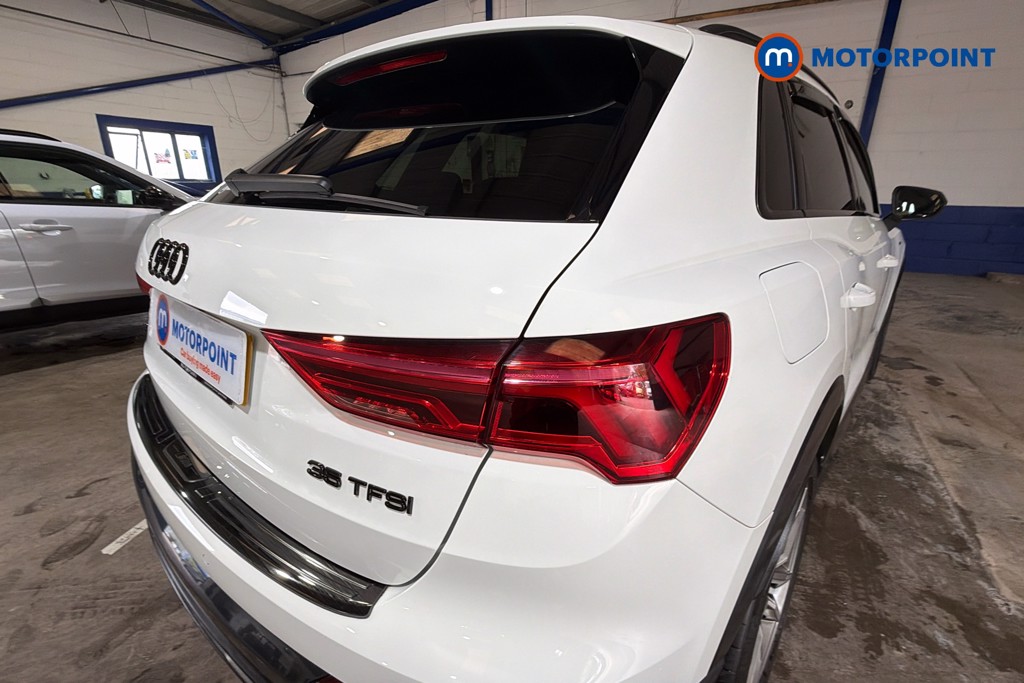 Audi Q3 Black Edition Manual Petrol SUV - Stock Number (1605354) - 38th supplementary image