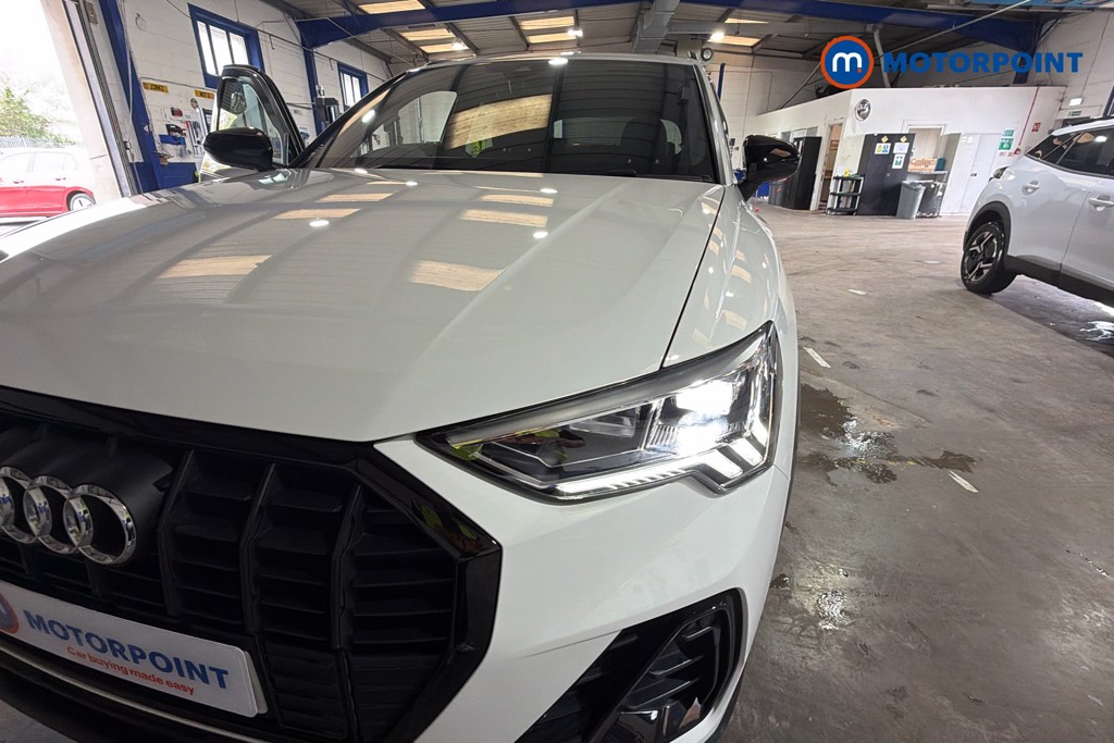 Audi Q3 Black Edition Manual Petrol SUV - Stock Number (1605354) - 44th supplementary image